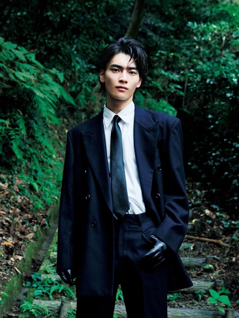 武藤潤1st写真集「燕飛」 | SDP