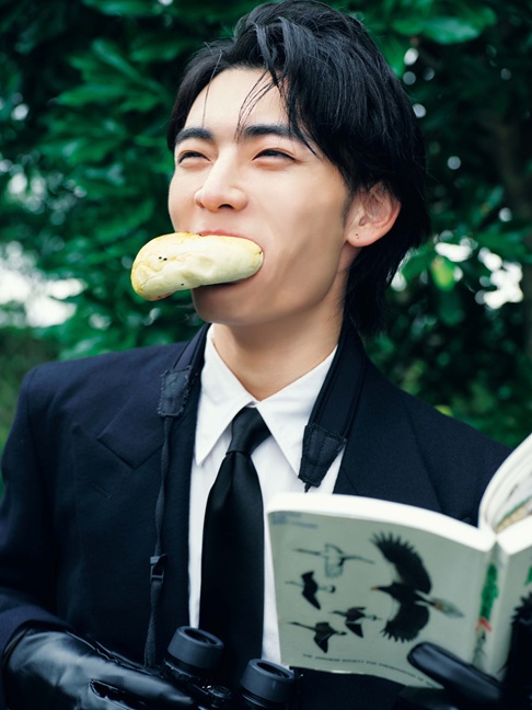 武藤潤1st写真集「燕飛」 | SDP